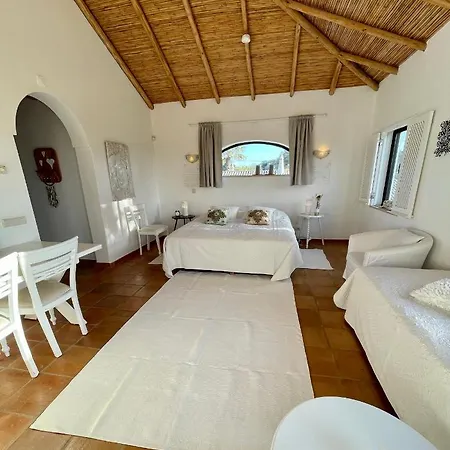 Apart-hotel Quinta Da Colina *